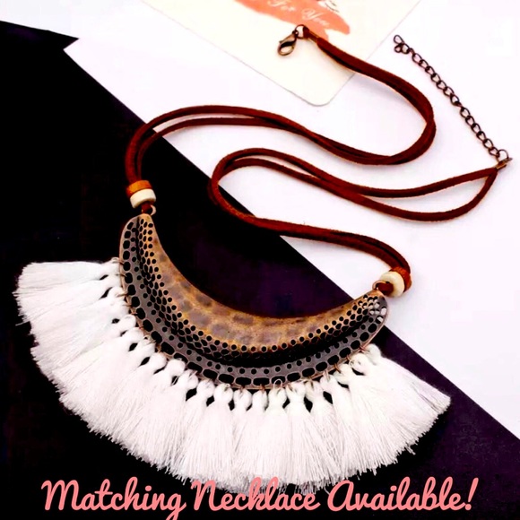 NEW Gold Hoop White Tassel Fringe Earrings - Picture 2 of 4